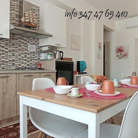 B & B Civico 6 Rooms Salerno Exteriér fotografie