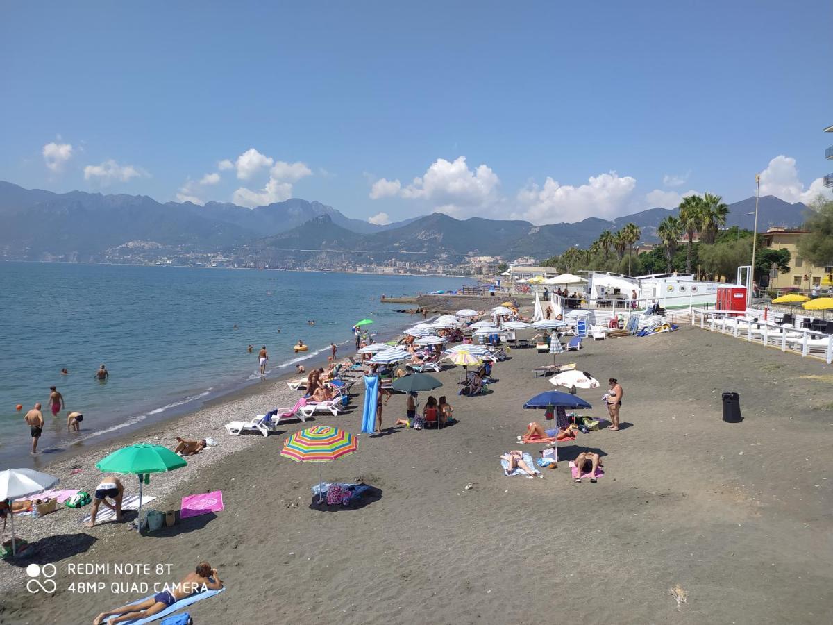 B & B Civico 6 Rooms Salerno Exteriér fotografie