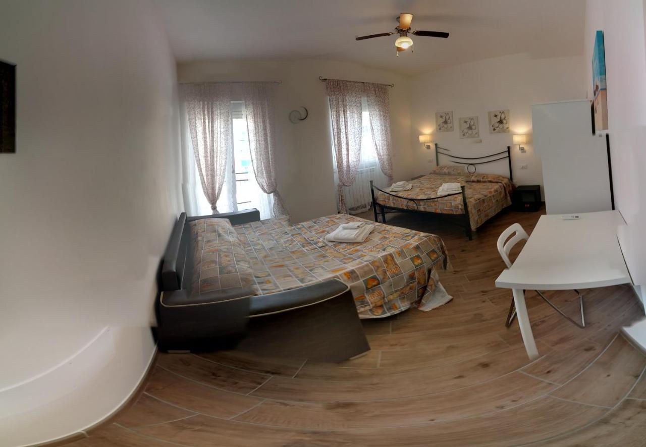 B & B Civico 6 Rooms Salerno Exteriér fotografie