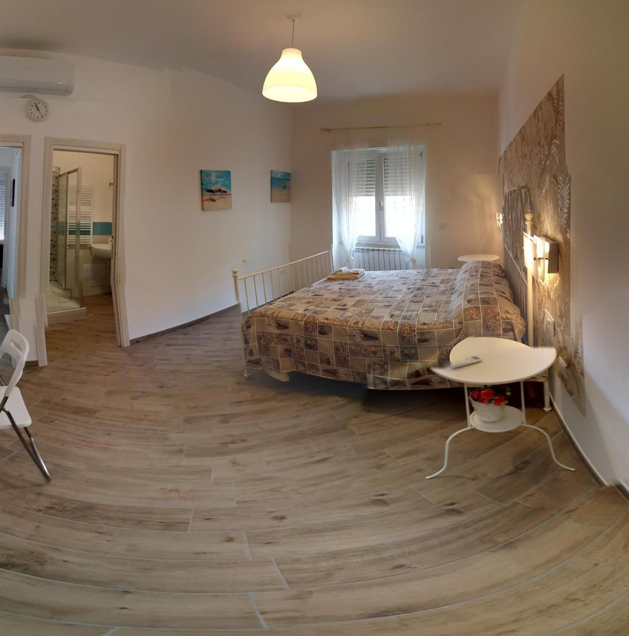 B & B Civico 6 Rooms Salerno Exteriér fotografie